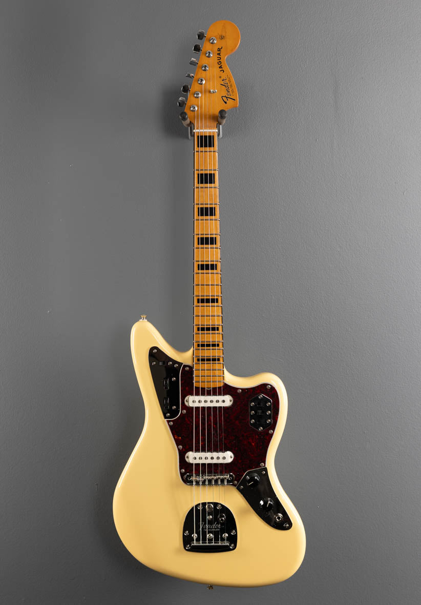 Vintera II '70s Jaguar - Vintage White