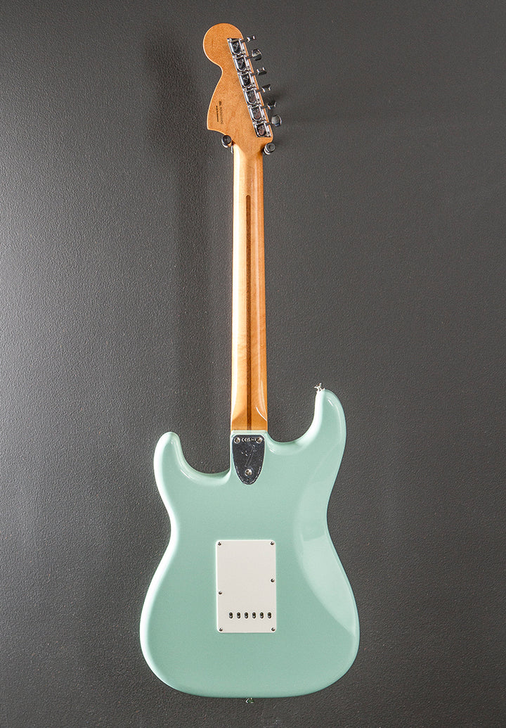 Vintera II 70's Stratocaster - Surf Green w/Rosewood