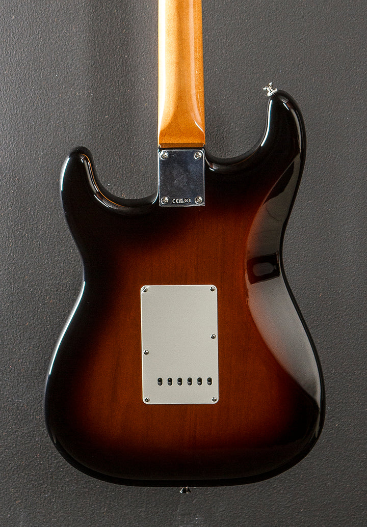 Vintera II 60's Stratocaster - 3 Color Sunburst