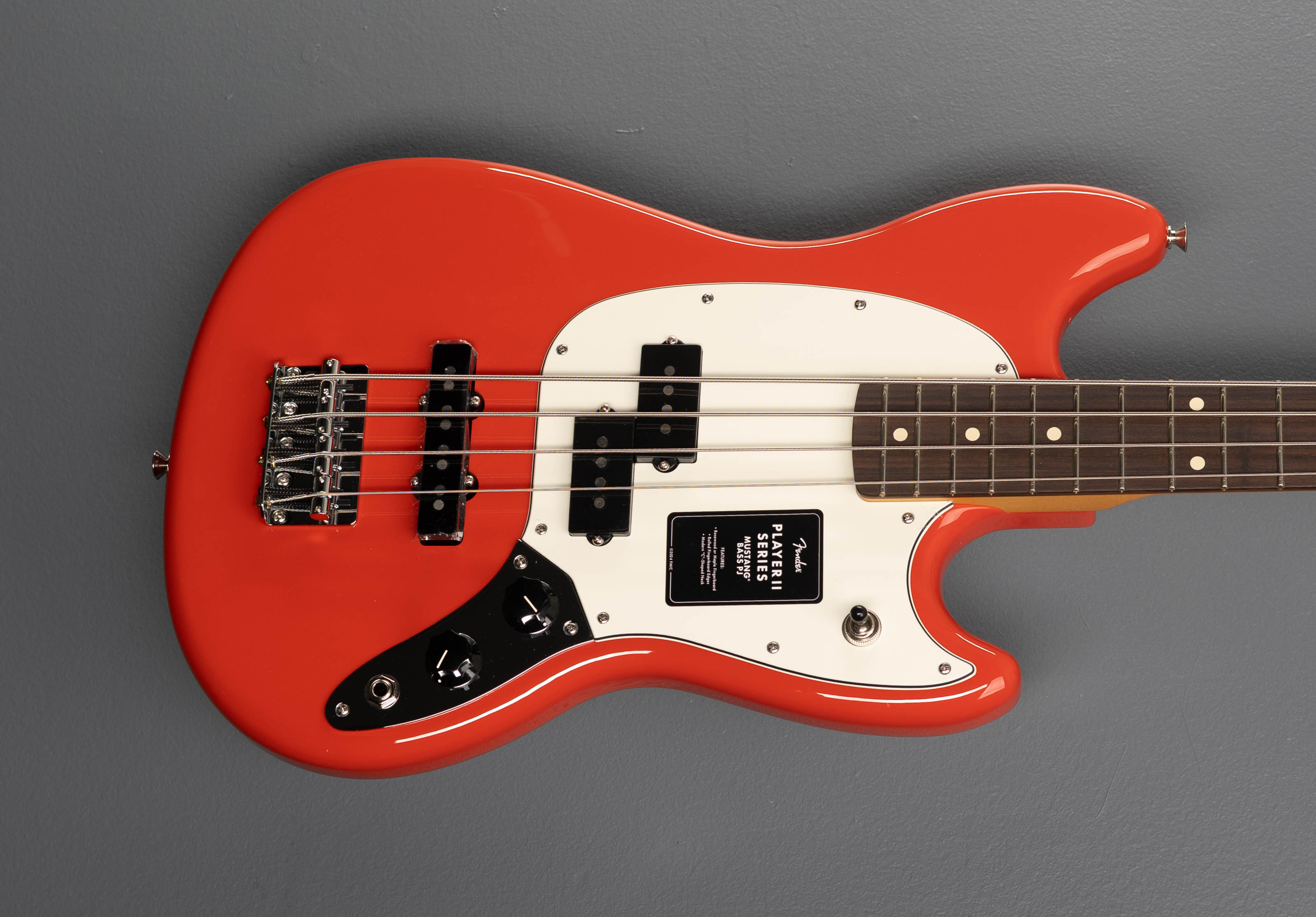 Player II Mustang Bass PJ - Coral Red w/Rosewood – Dave's Guitar Shop