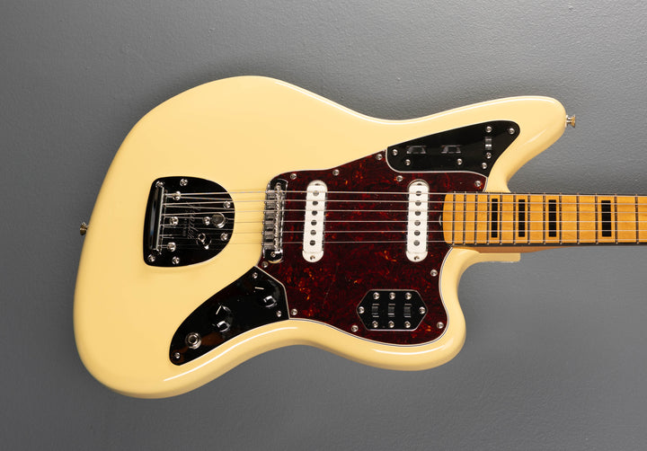 Vintera II '70s Jaguar - Vintage White