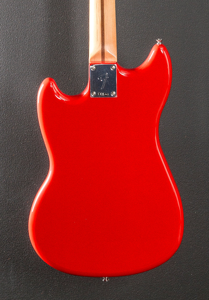 Player II Mustang Bass PJ - Coral Red w/Rosewood