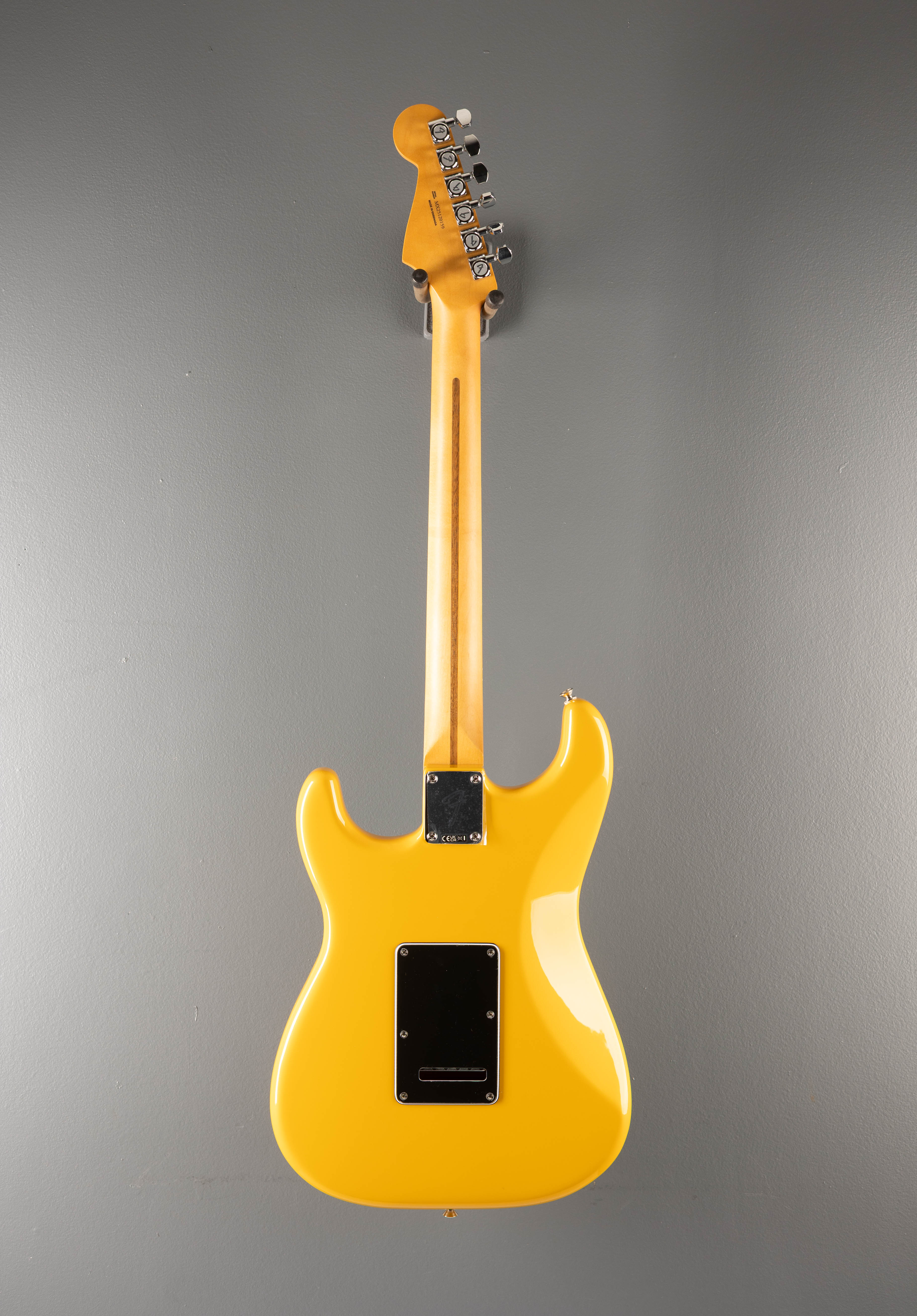 Player II Modified Stratocaster HSS - Sunshine Yellow – Dave's