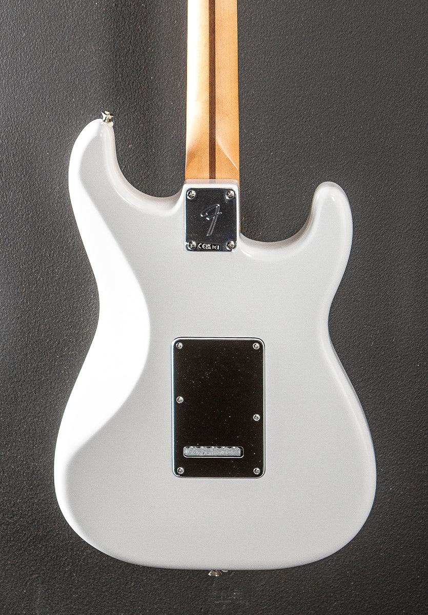 Player II Stratocaster Left Hand - Polar White w/Rosewood