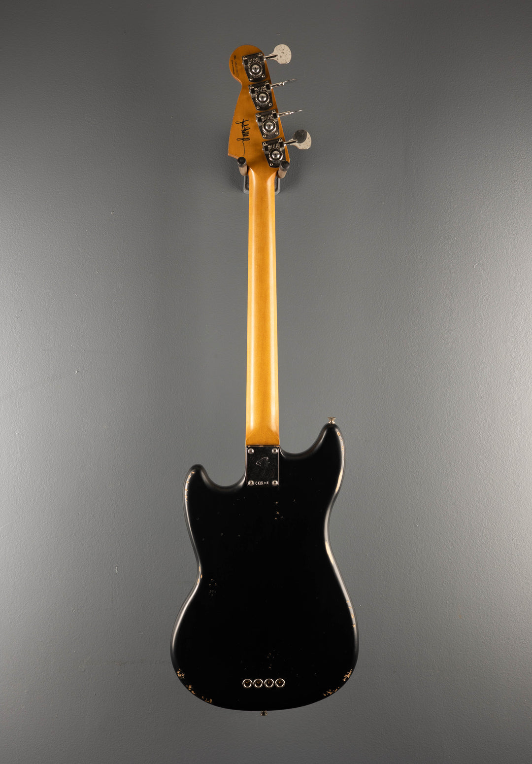 JMJ Road Worn Mustang Bass - Black