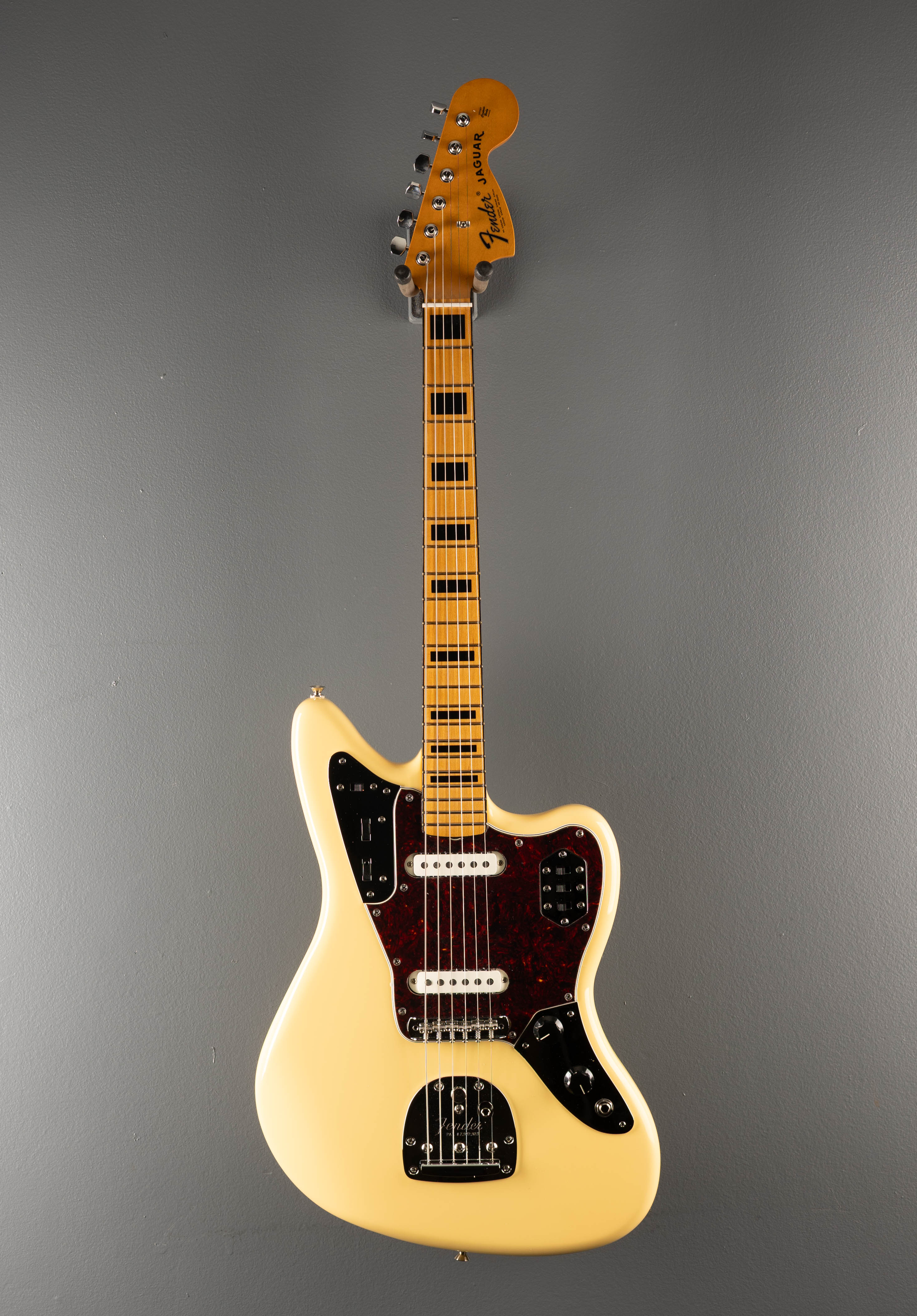 Vintera II '70s Jaguar - Vintage White – Dave's Guitar Shop