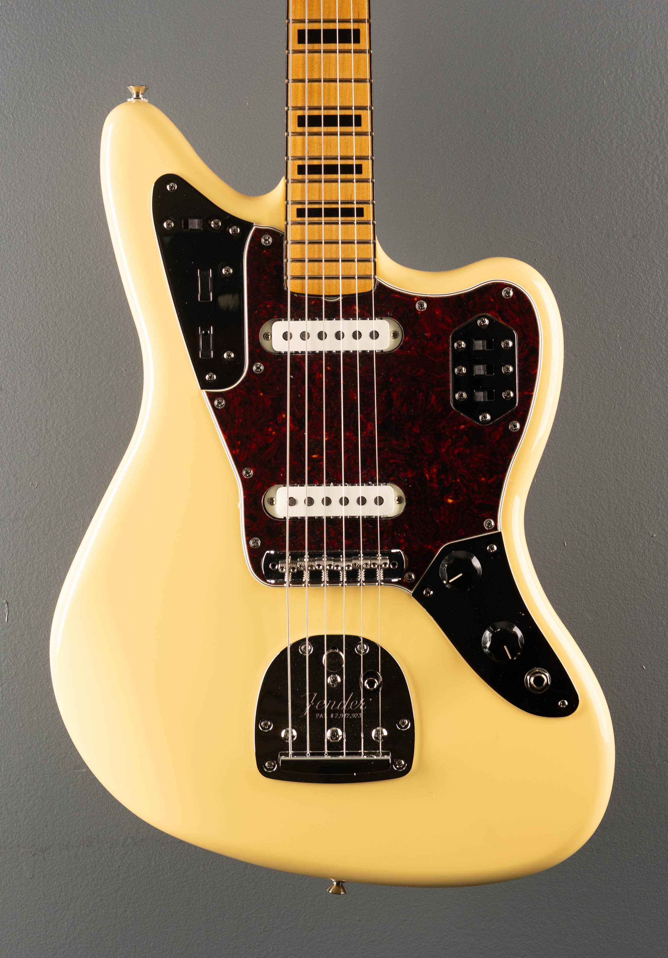 Vintera II '70s Jaguar - Vintage White – Dave's Guitar Shop