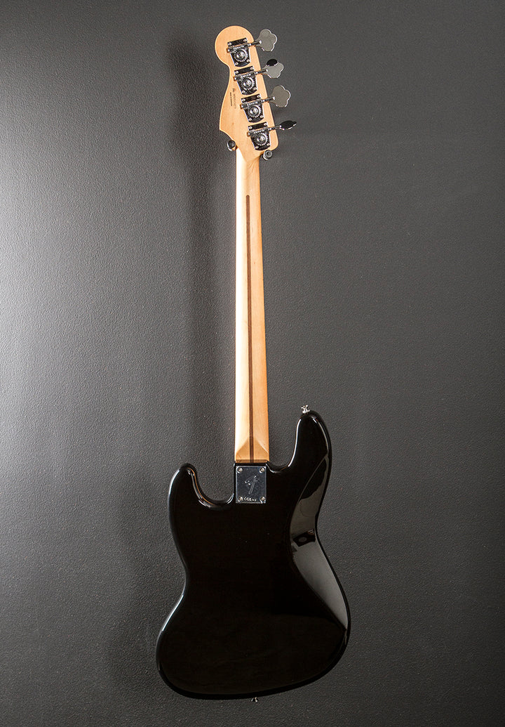 Player II Jazz Bass - Black w/Maple