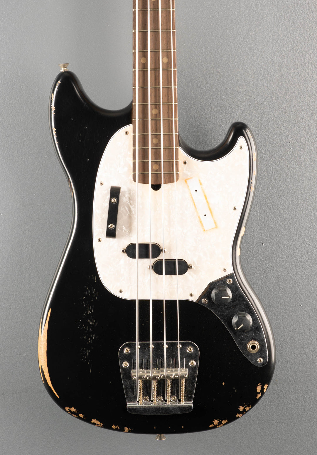 JMJ Road Worn Mustang Bass - Black
