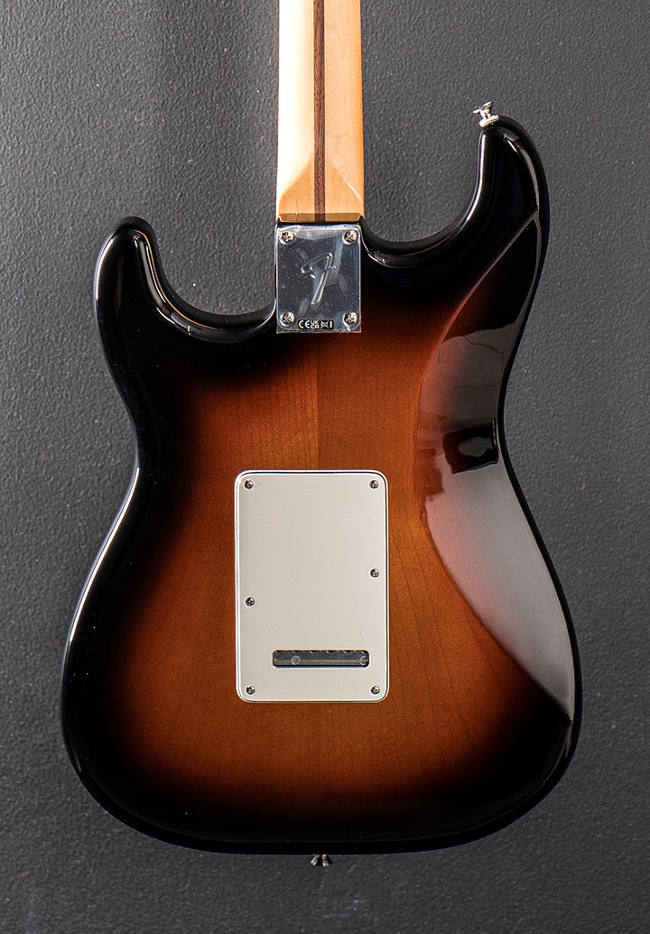 Player II Stratocaster - 3 Color Sunburst w/Rosewood