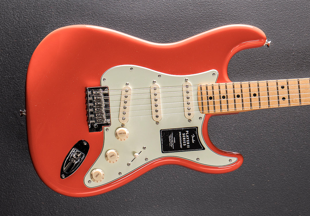 Player II Stratocaster - Rallye Orange w/Maple