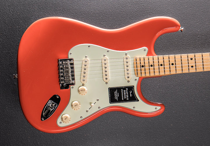 Player II Stratocaster - Rallye Orange w/Maple