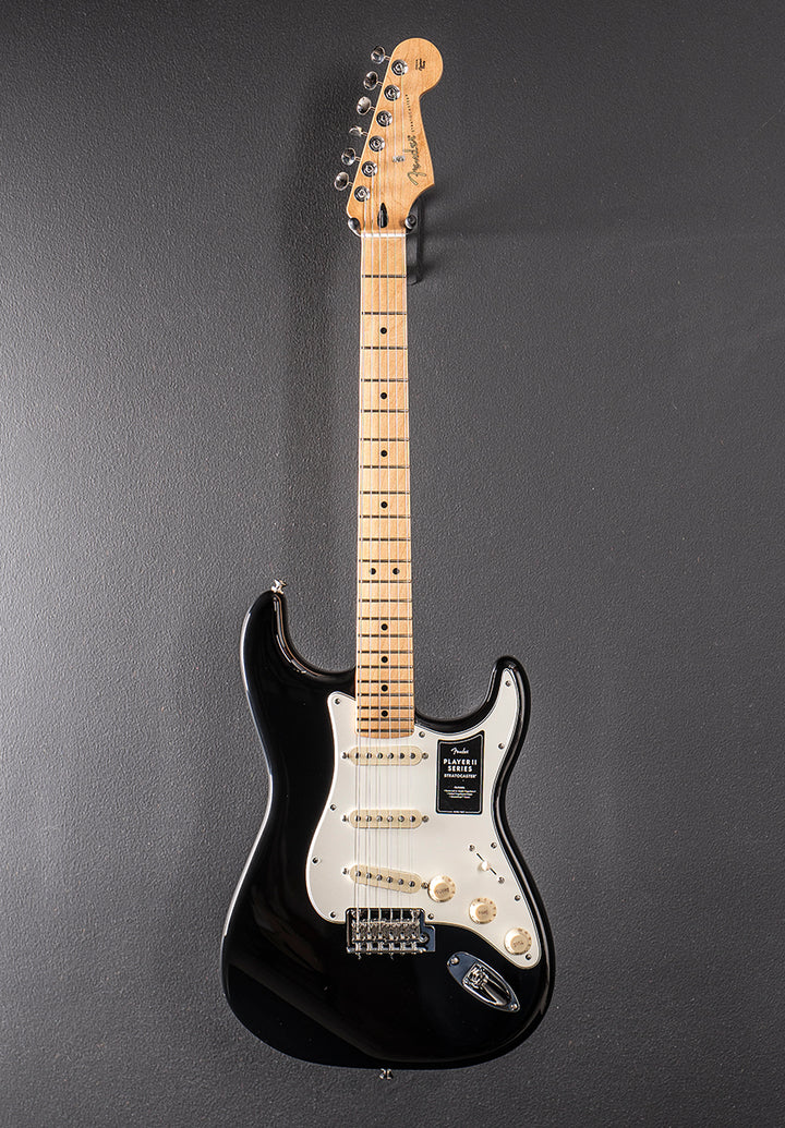 Player II Stratocaster - Black w/Maple