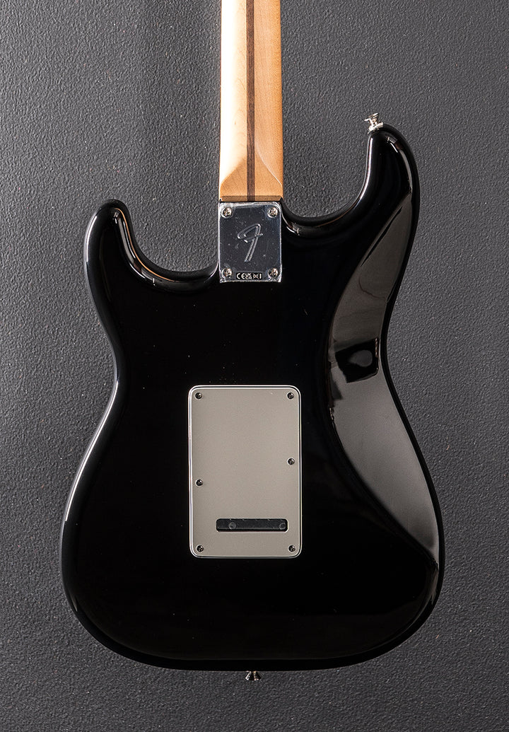 Player II Stratocaster - Black w/Maple