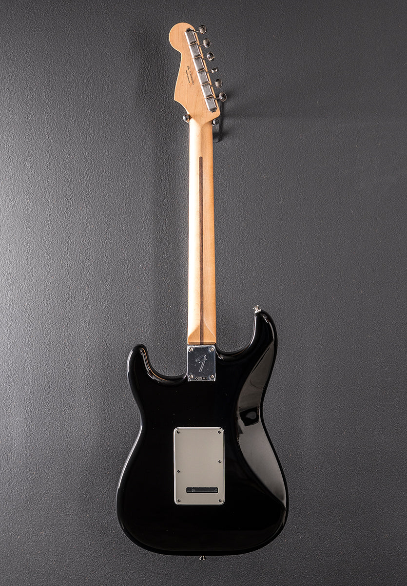Player II Stratocaster - Black w/Maple