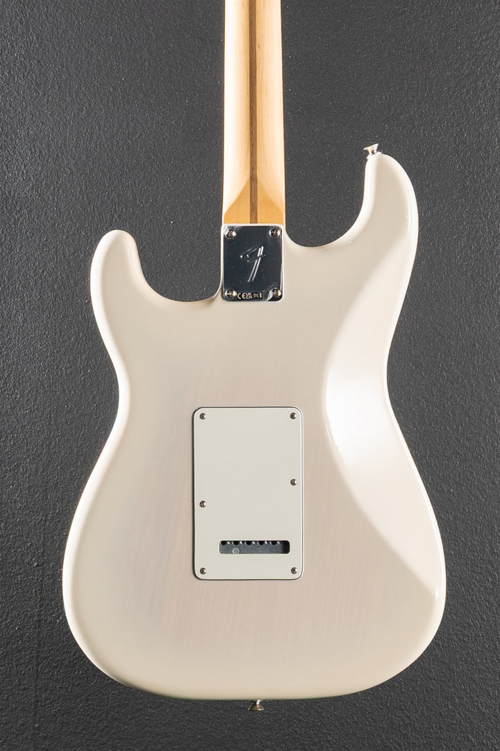 Player II Stratocaster - White Blonde