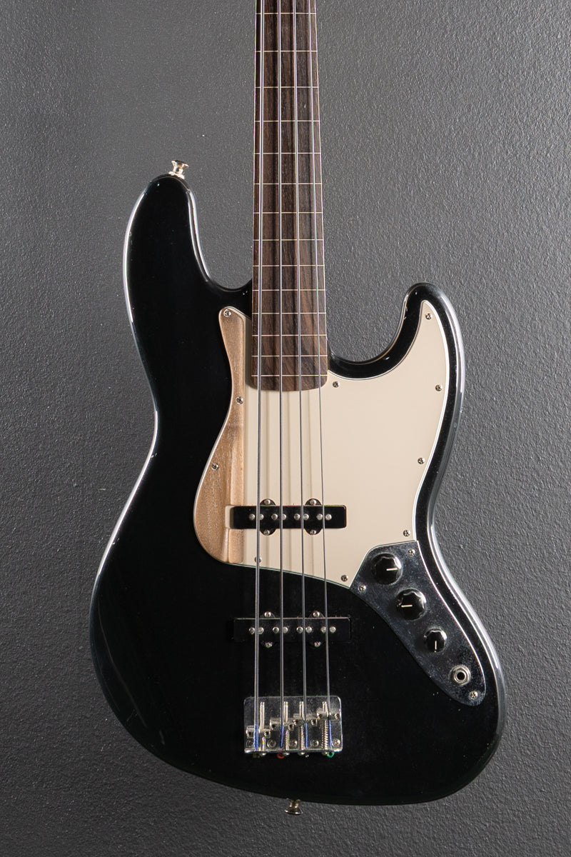 Used Standard Fretless Jazz Bass &