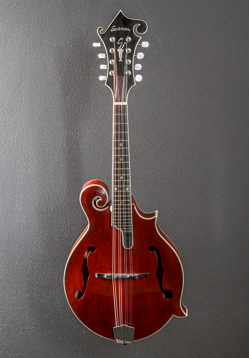 MD815/V-CLA Mandolin