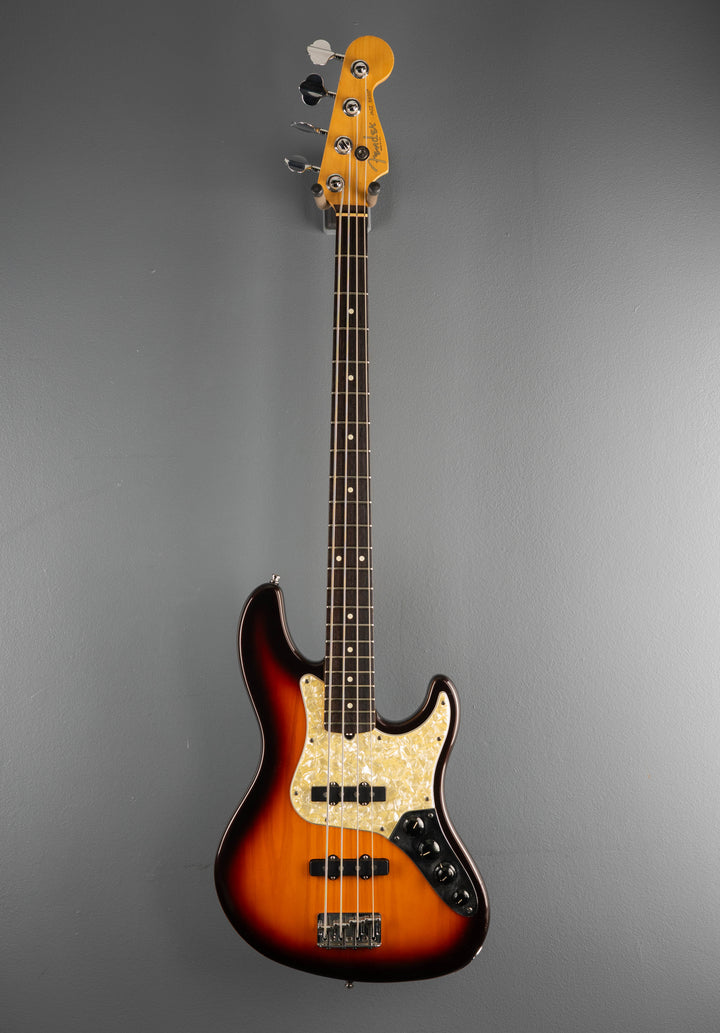 Used American Deluxe Jazz Bass &