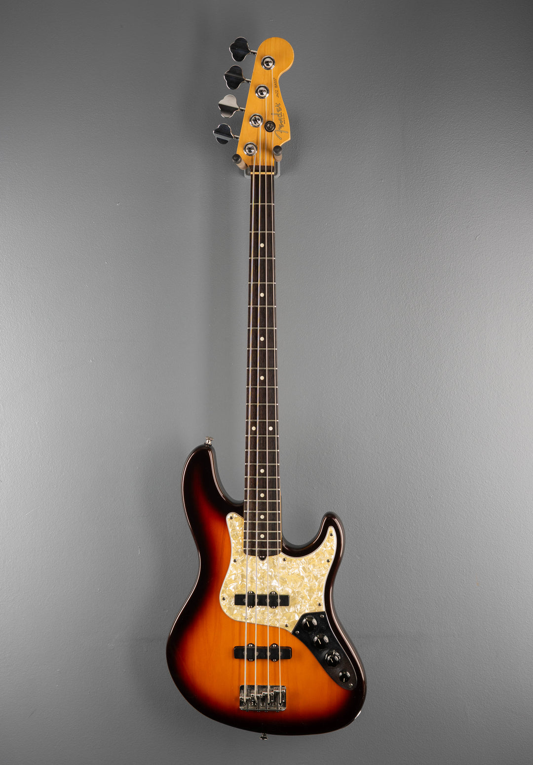 American Deluxe Jazz Bass, &