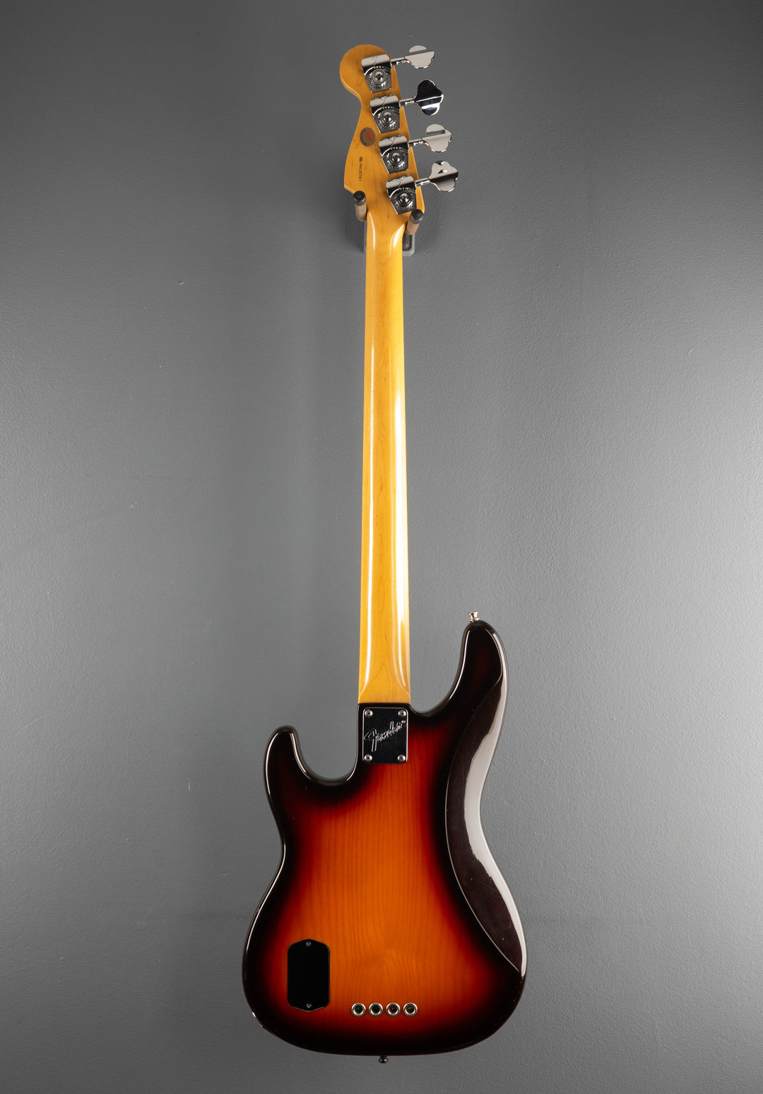 Used American Precision Bass Deluxe, &