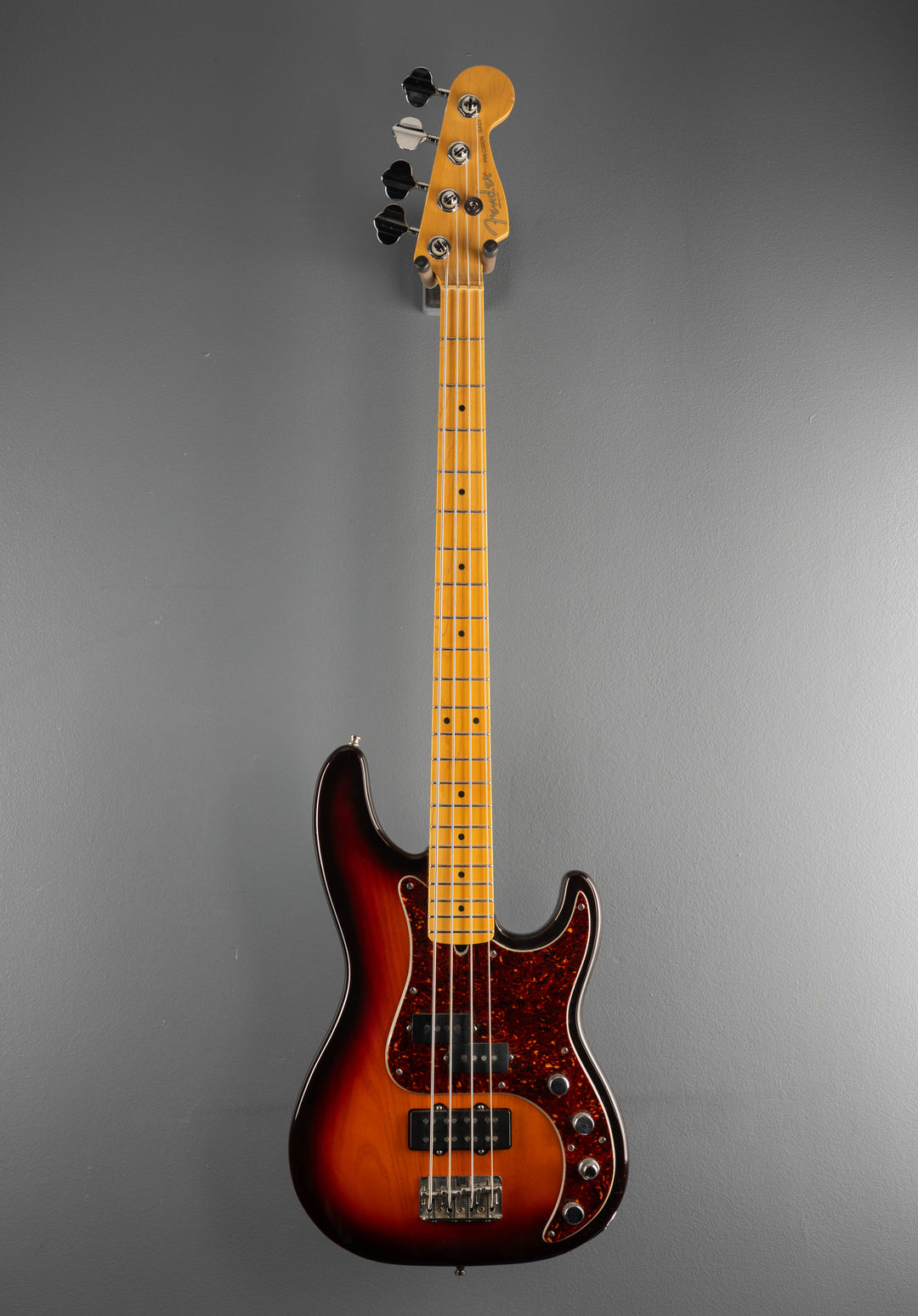Used American Precision Bass Deluxe, &
