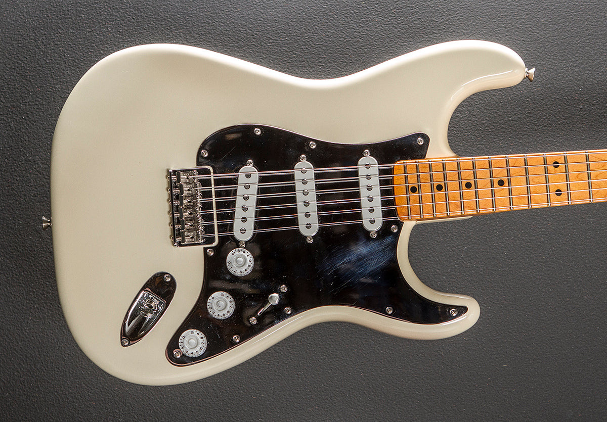 Used Nile Rodgers Hitmaker Strat '22 – Dave's Guitar Shop
