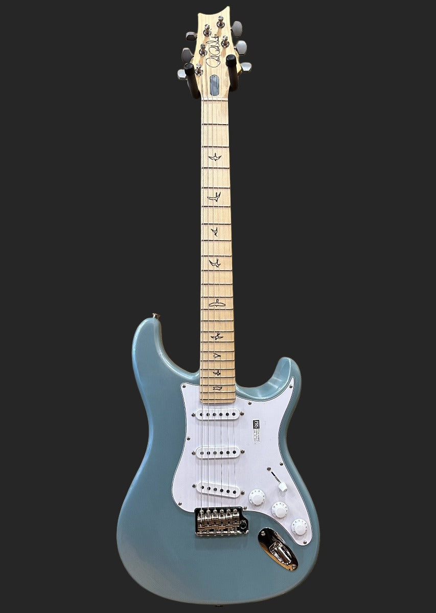 John Mayer Silver Sky - Polar Blue w/Rosewood – Dave's