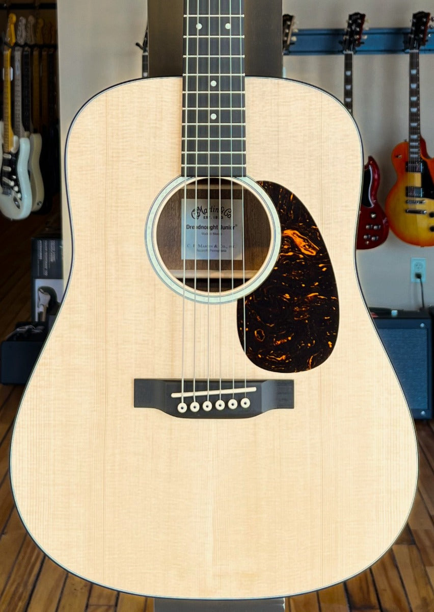 DJr-10 - Sitka Spruce