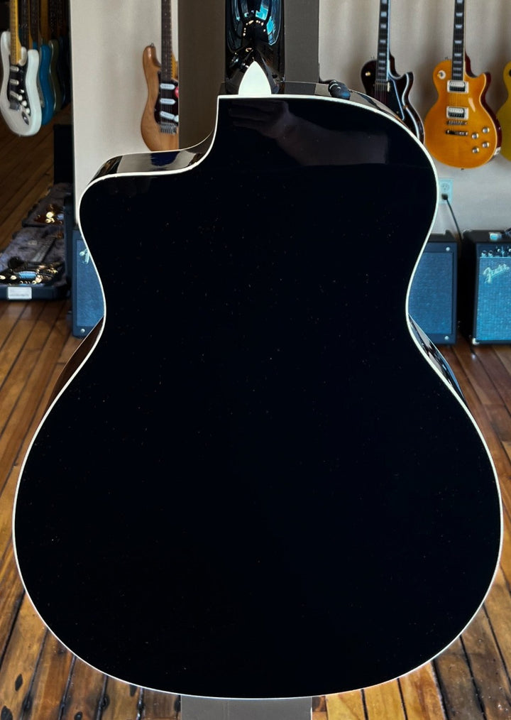 214CE-BLK DLX