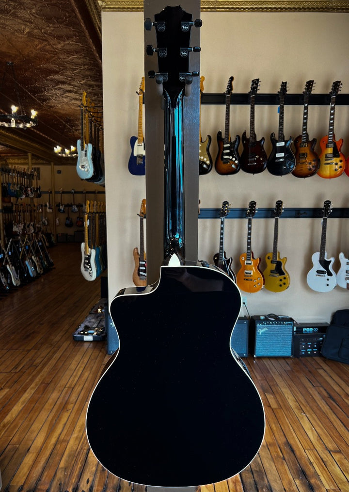 214CE-BLK DLX