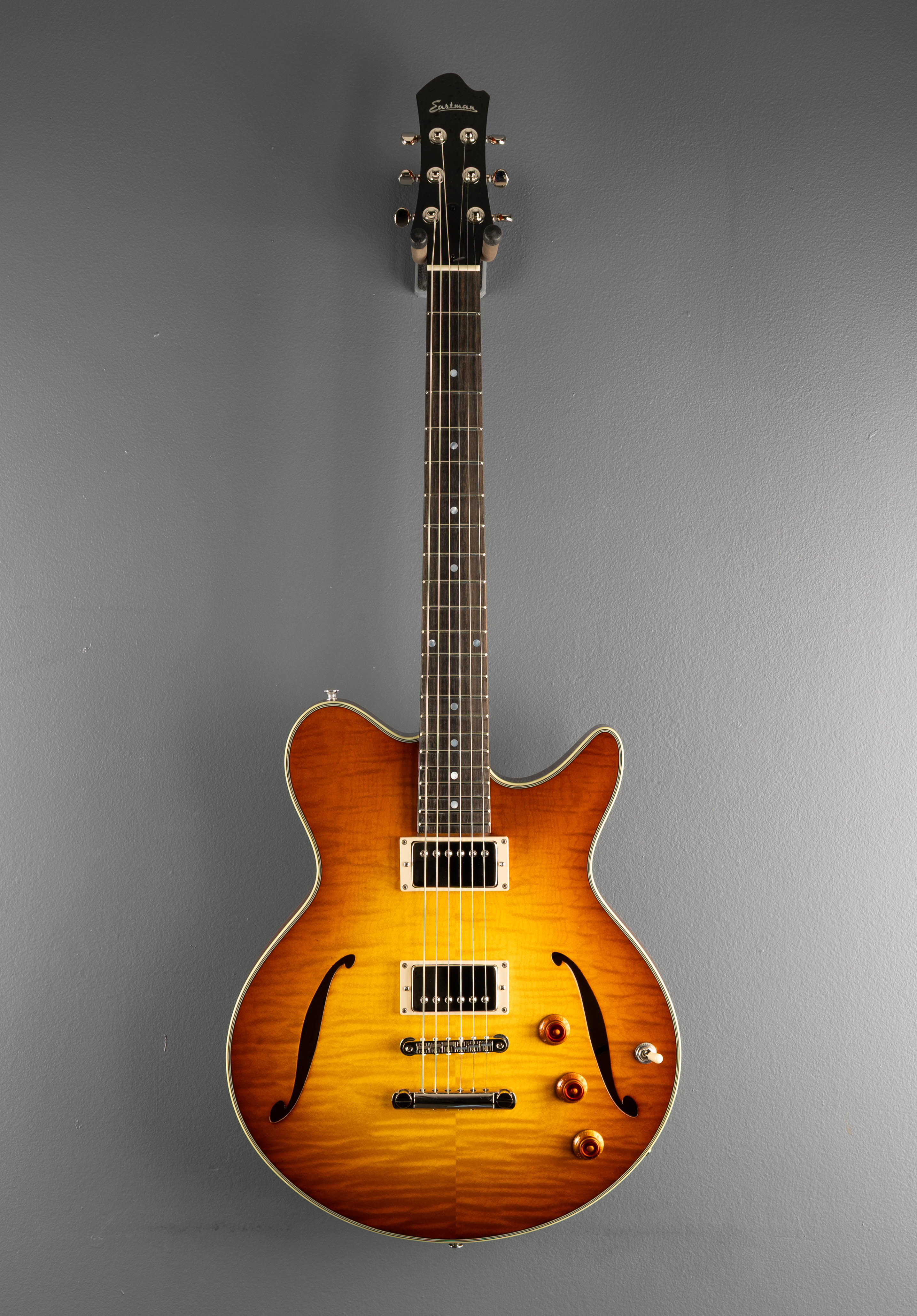 Romeo California '26 – Dave's Guitar Shop
