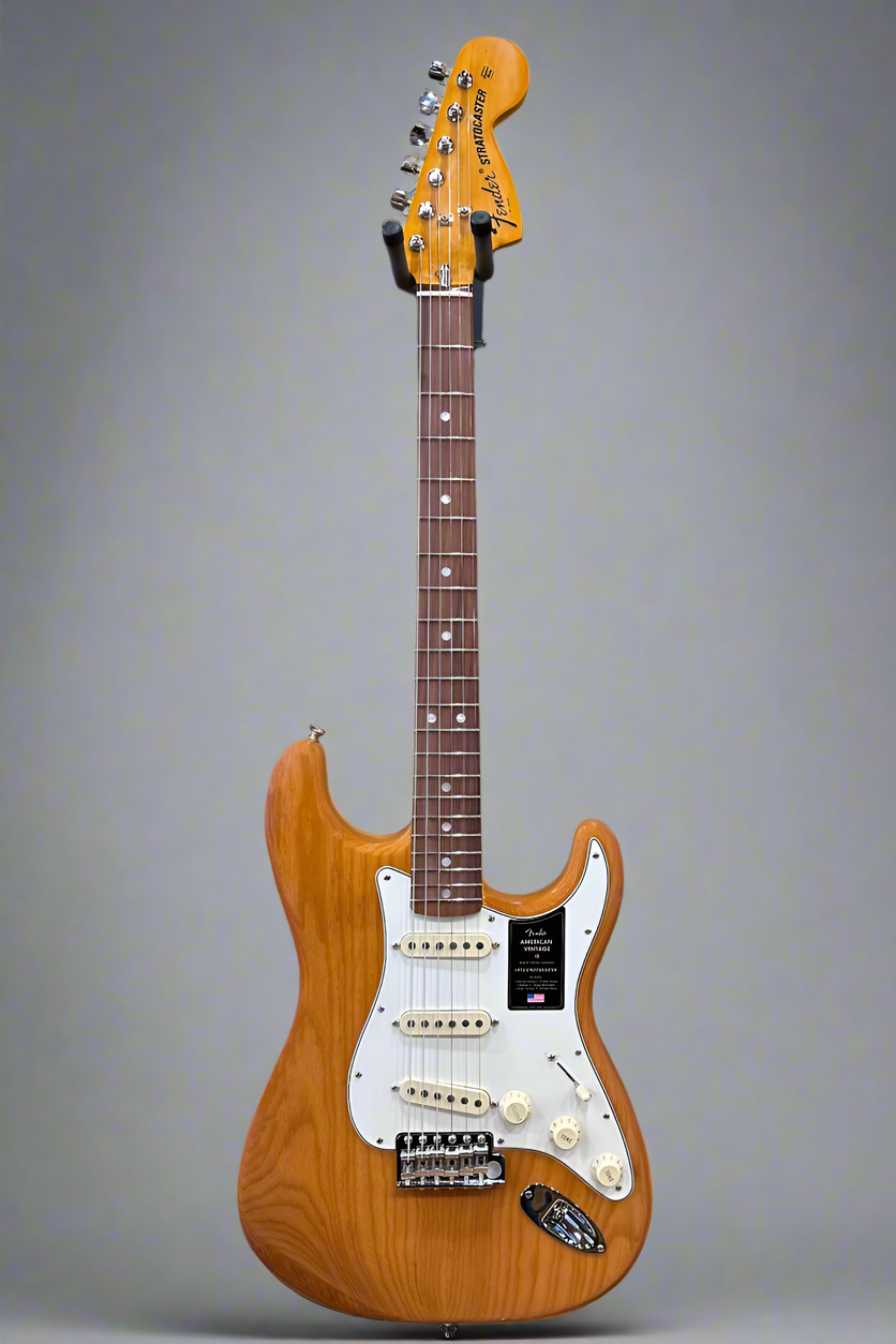 American Vintage II 1973 Stratocaster - Aged Natural w/Rosewood
