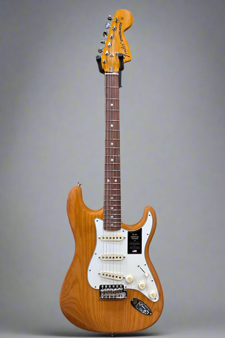 American Vintage II 1973 Stratocaster - Aged Natural w/Rosewood