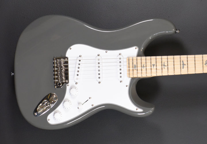 SE Silver Sky w/Maple '23
