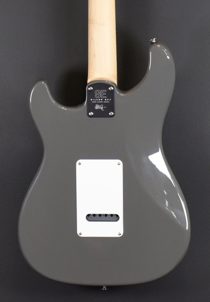 SE Silver Sky w/Maple '23