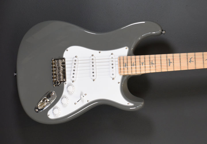 SE Silver Sky w/Maple '23