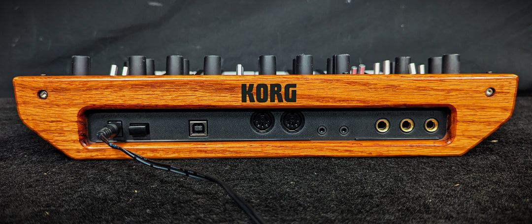 Monologue Monophonic Analog Synth