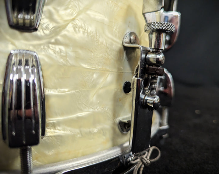 White Marine Pearl Player's Snare Vintage 1960s