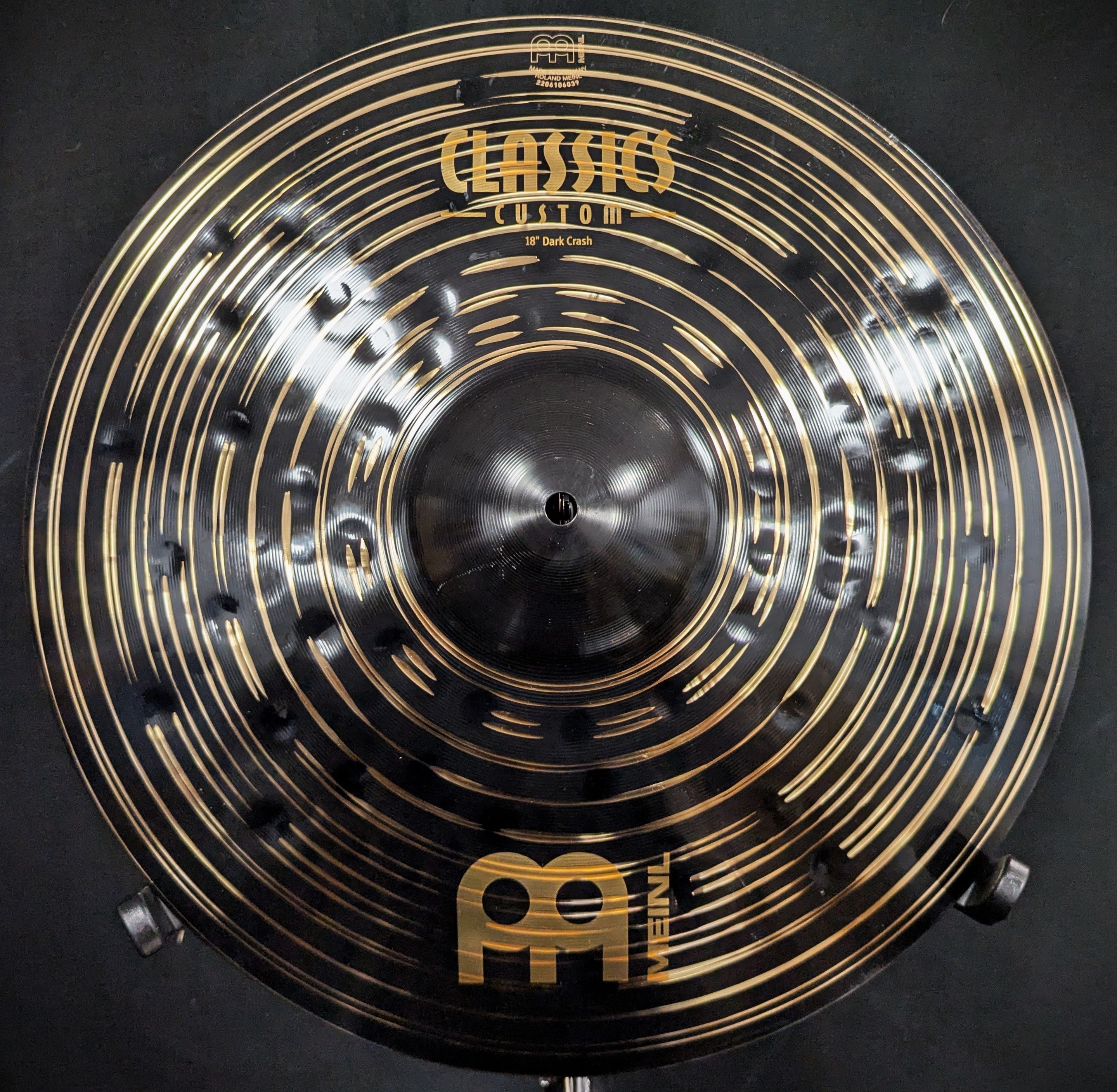 18 Inch Classics Custom Dark Crash – Dave's Guitar Shop