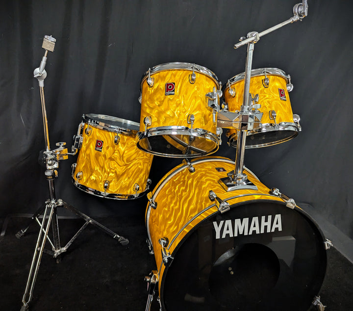 APK Yellow Satin Flame 4-Piece Shell Pack with Cymbal/Tom Stand