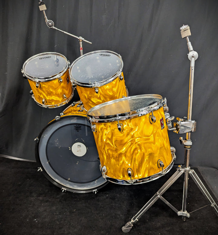 APK Yellow Satin Flame 4-Piece Shell Pack with Cymbal/Tom Stand