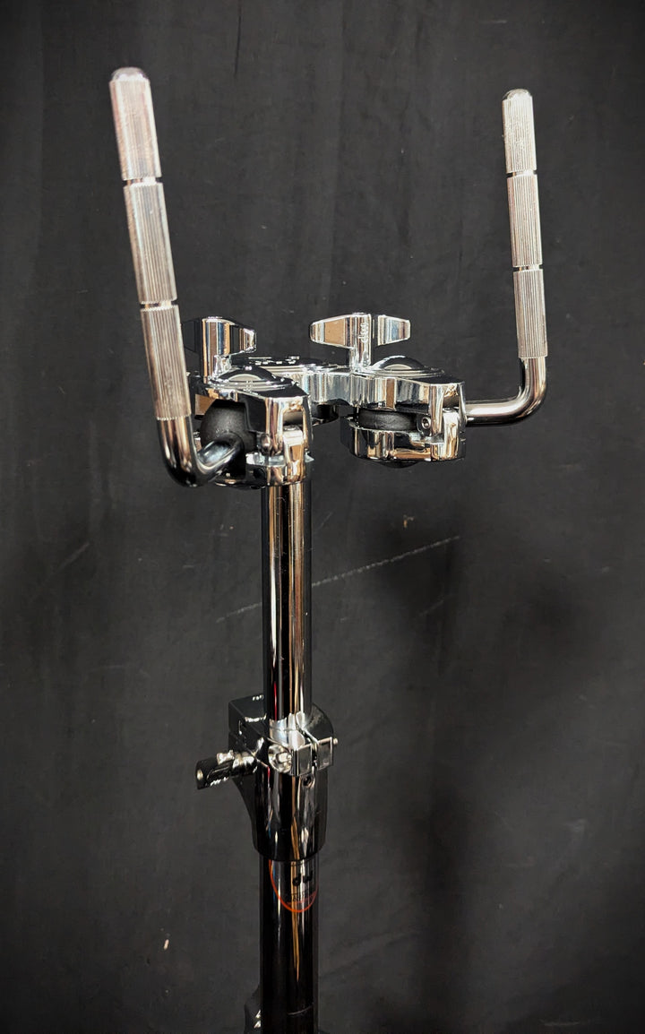 9000 Series Double Tom Stand