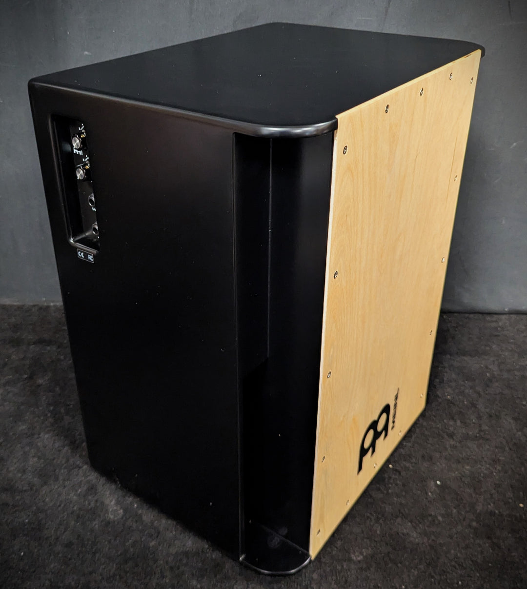 Pickup Vertical Subwoofer Cajon