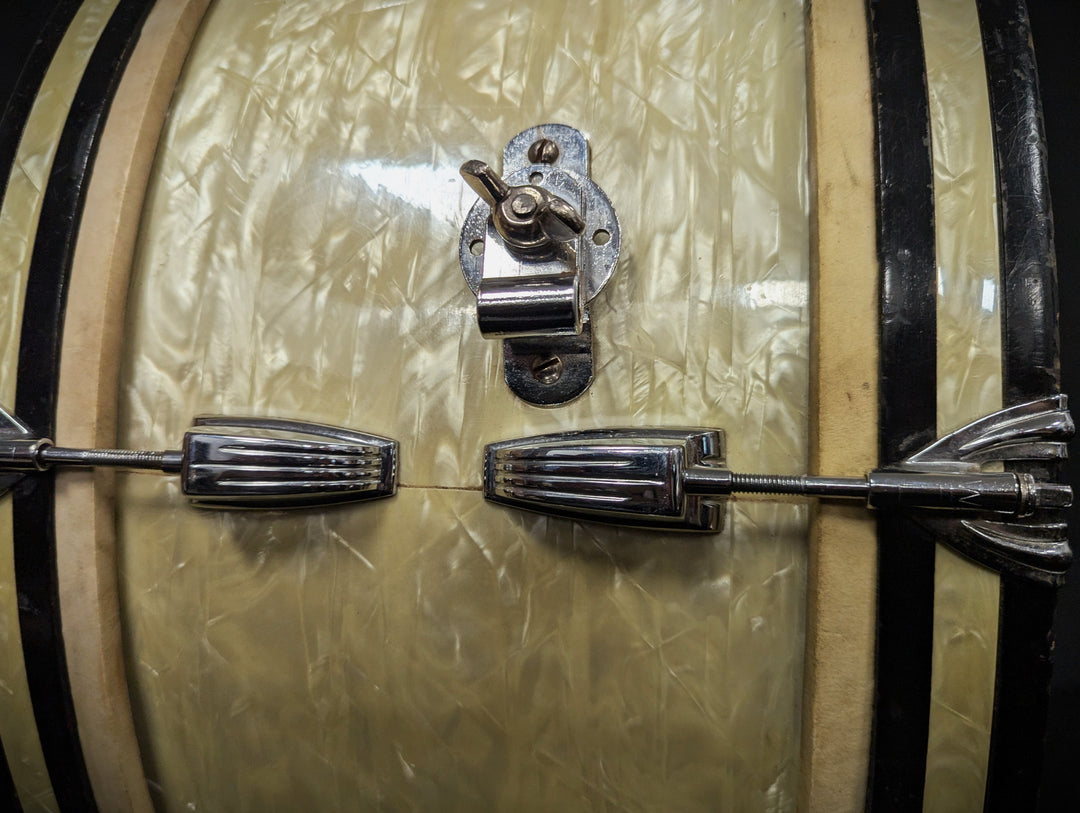 Bass Drum Vintage 1950s