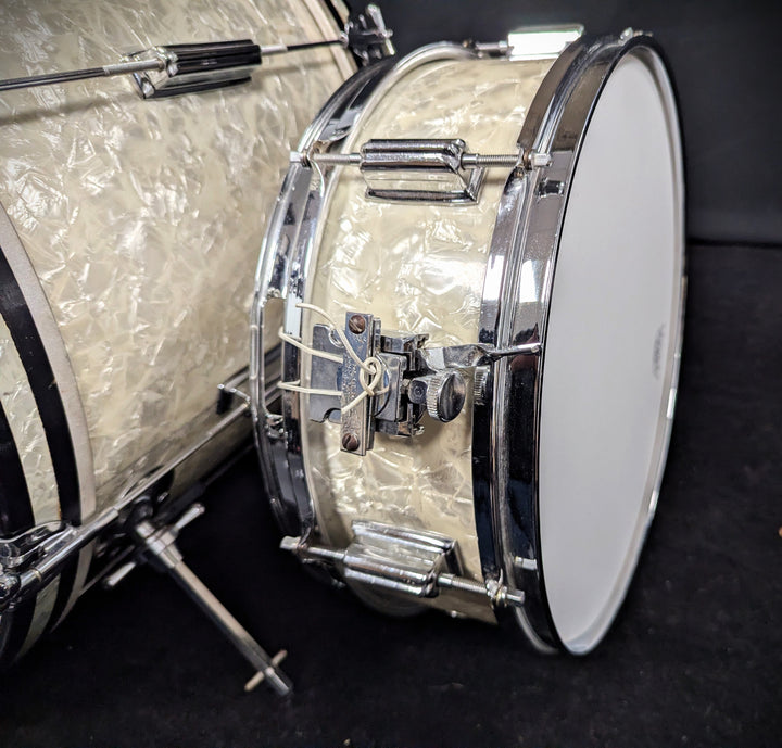 4-Piece Combined-Series Shell Pack Vintage 1960s