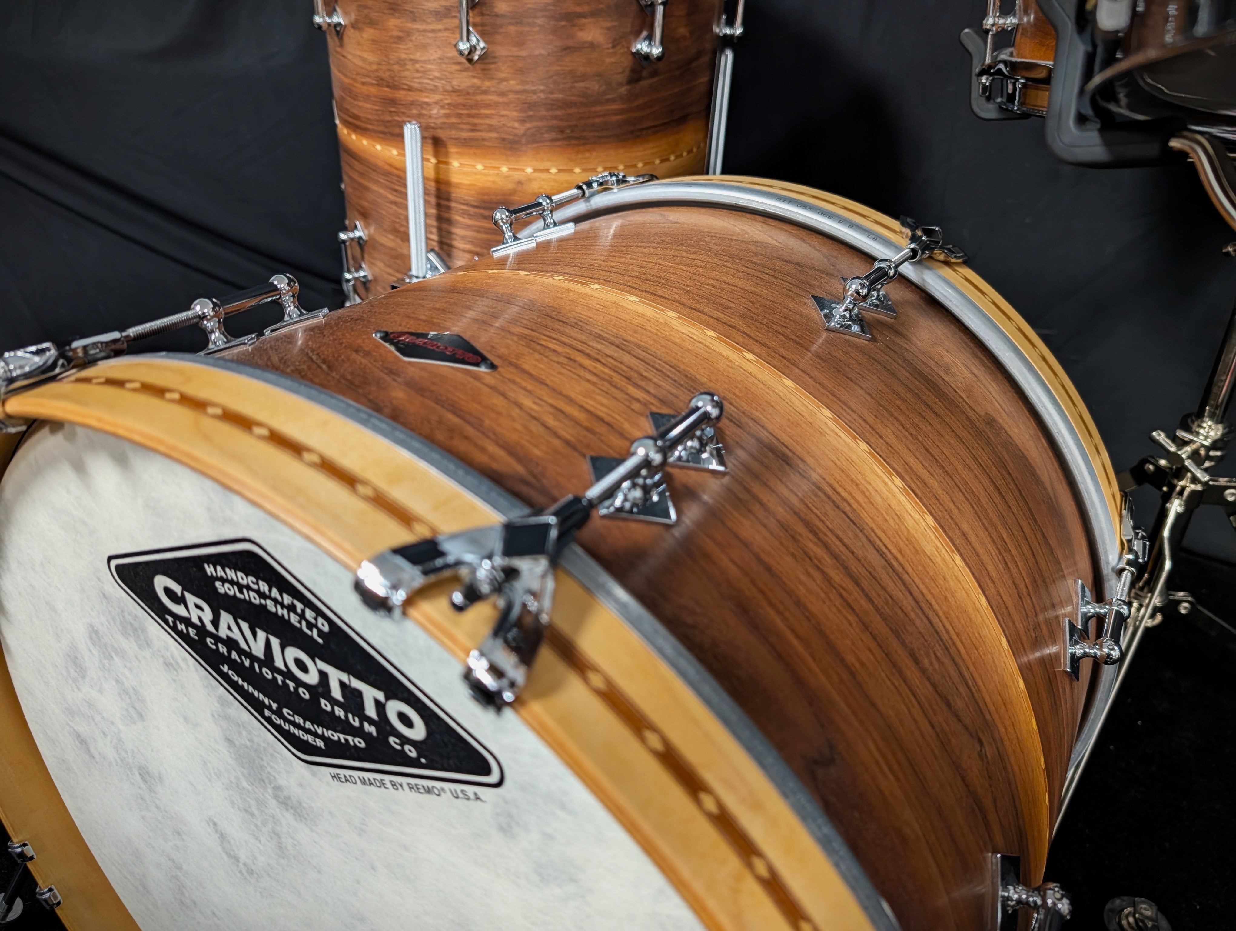 Walnut with Cherry Inlay 4 Piece Shell Pack – Dave's Guitar Shop