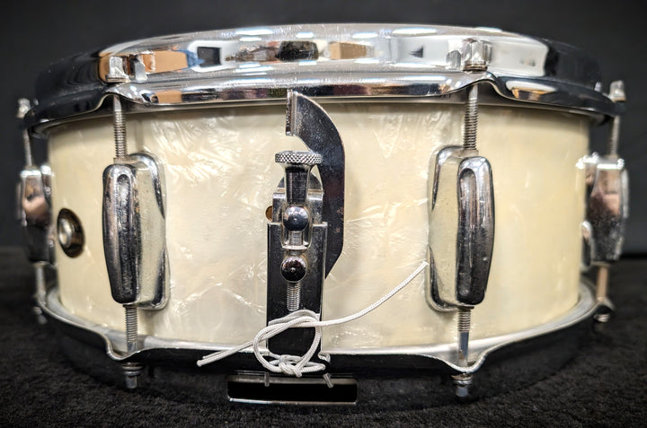 White Marine Pearl Snare