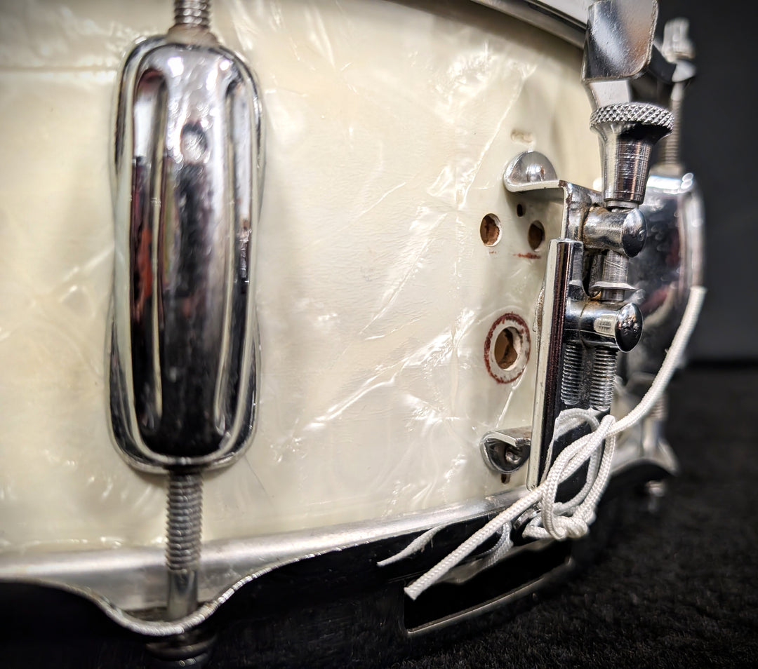 White Marine Pearl Snare