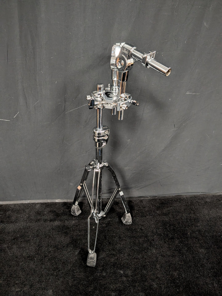 Double Tom Stand